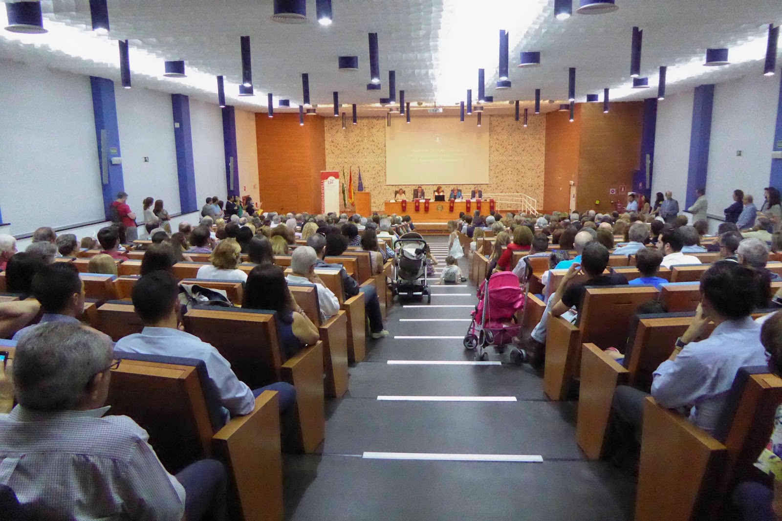 LA DECIMA. AULA DE LA EXPERIENCIA.