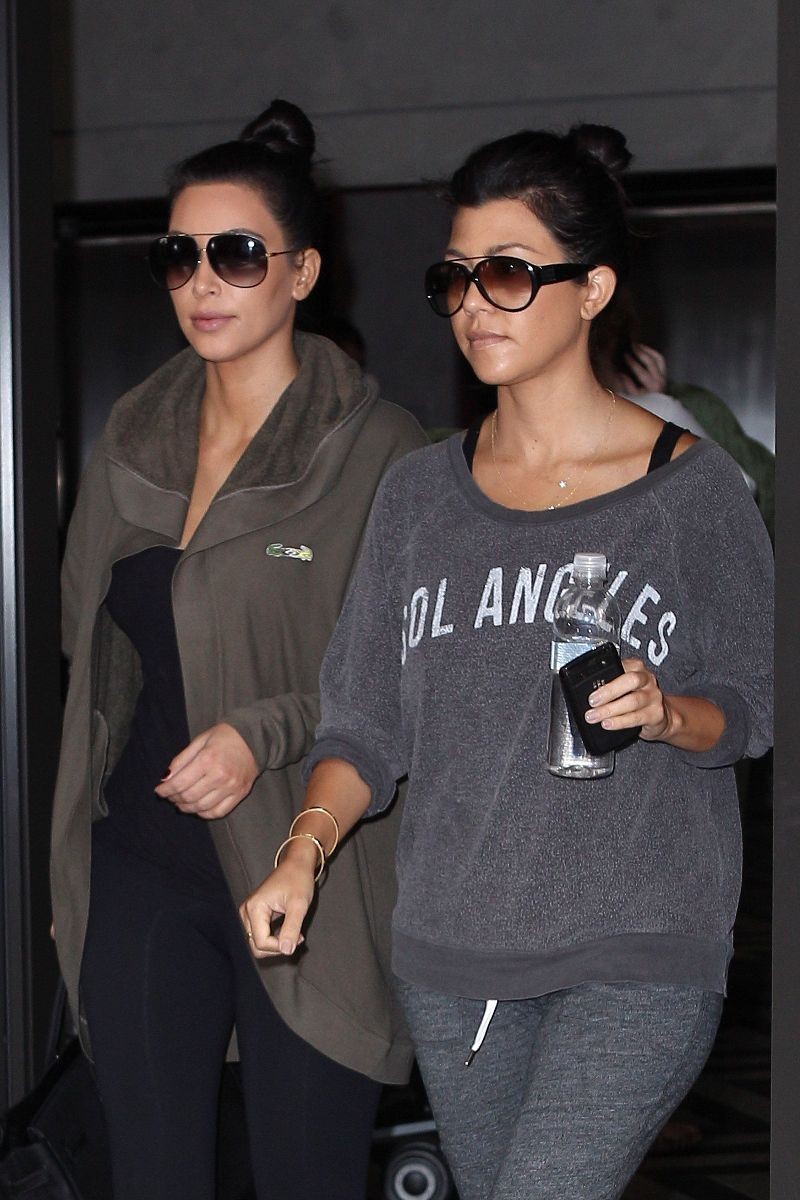 Worthfun Kim And Kourtney Kardashian After Working Out At A Gym In Nyc