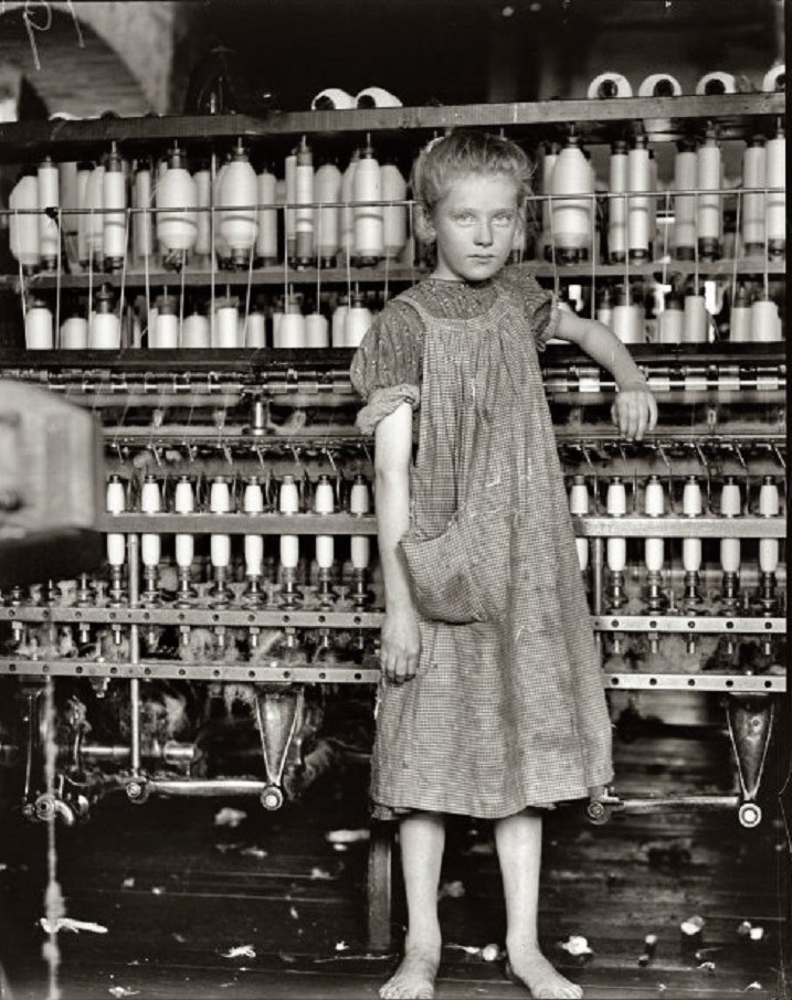 child labor in the 1800s By emma p child labor in factories in the us between the late 1800's to the early 1900's spinning room a video on child labor and immigrants life full transcript more presentations by emma propfe. child labor in the 1800s By emma p child labor in factories in the us between the late 1800's to the early 1900's spinning room a video on child labor and immigrants life full transcript more presentations by emma propfe.
