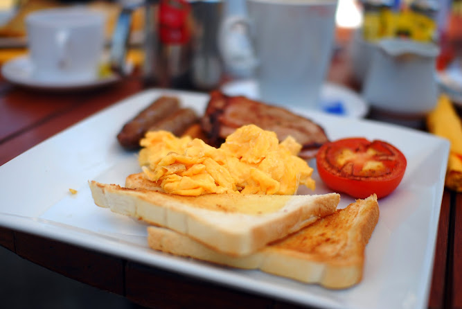 Drover's Cafe Breakfast Scrambled eggs NSW