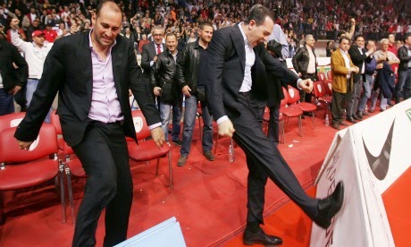 Κλάψτε, κλάψτε... (pic)