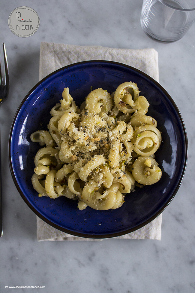 trottole con pistacchi e mandorle