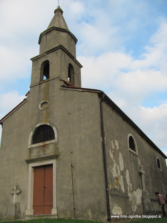 Koštabona, cerkev sv. Andreja Slovenija, J. Primorska