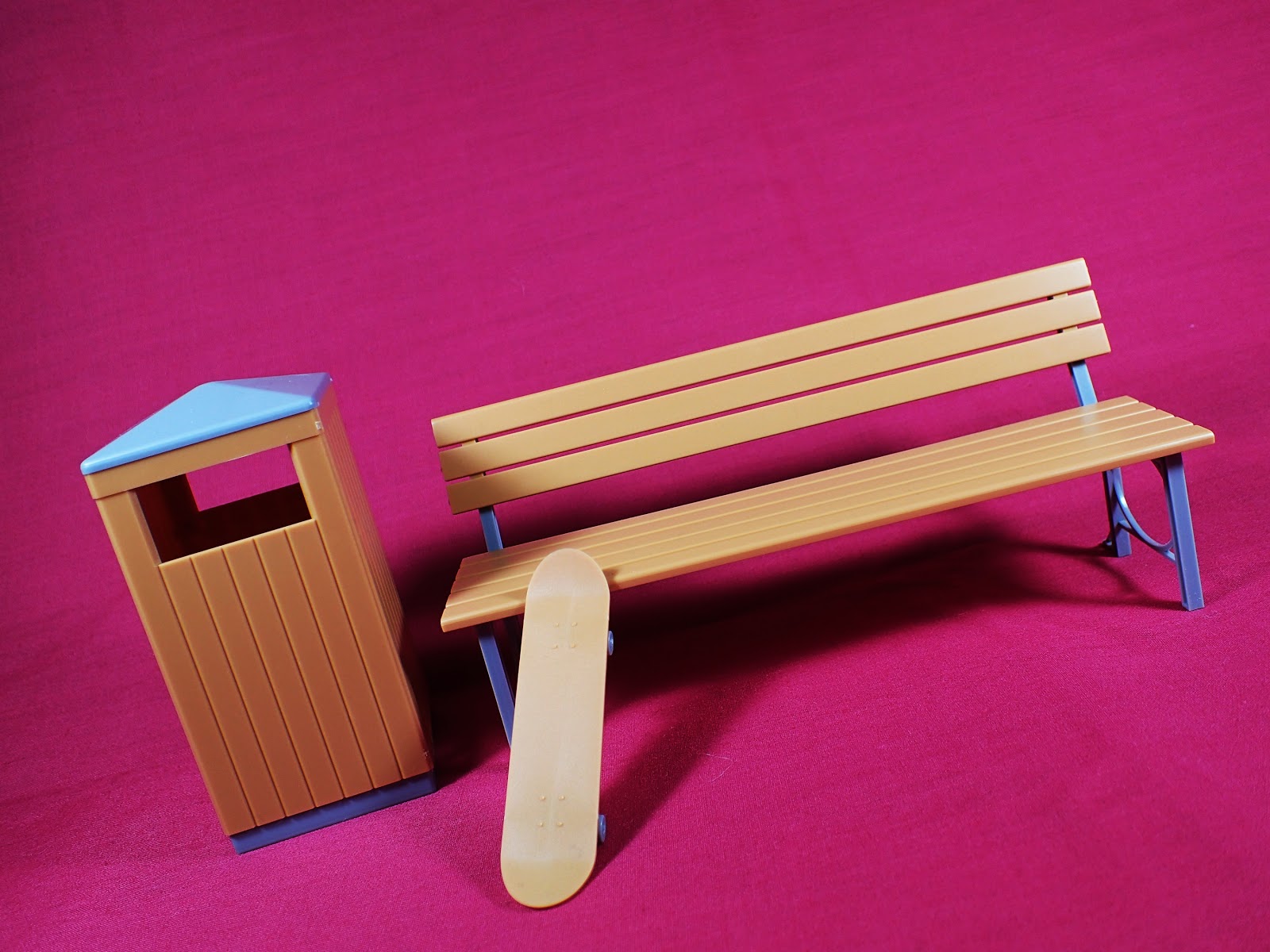 Posable Figure Accessory Parts Review Park Bench And Trash Can