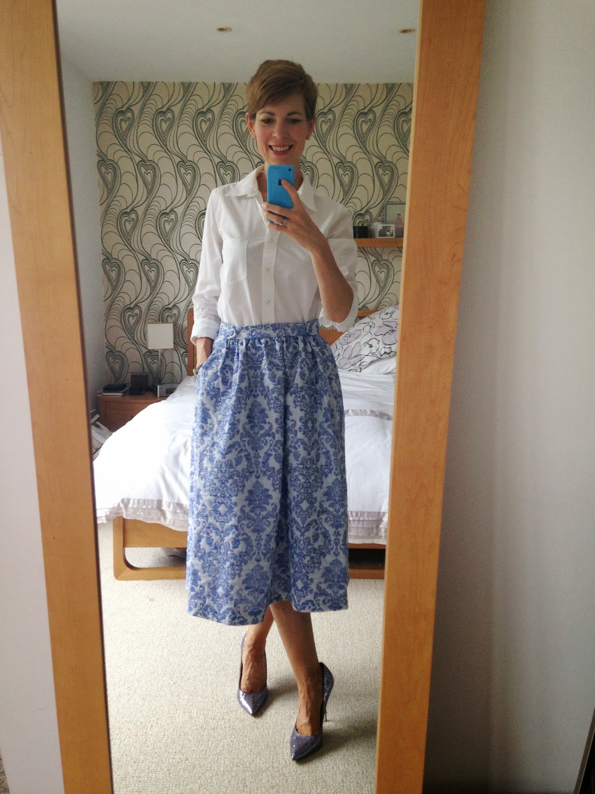 How to style a very full midi skirt…