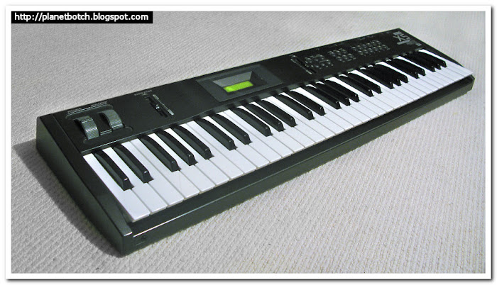Korg X5 Synthesizer