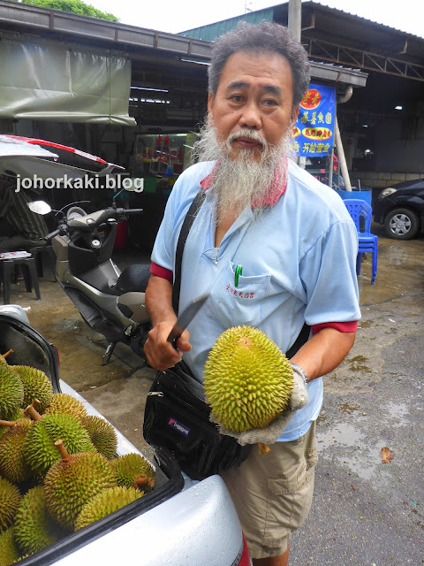 Honest-Durian-Seller-JB-Johor-Bahru 