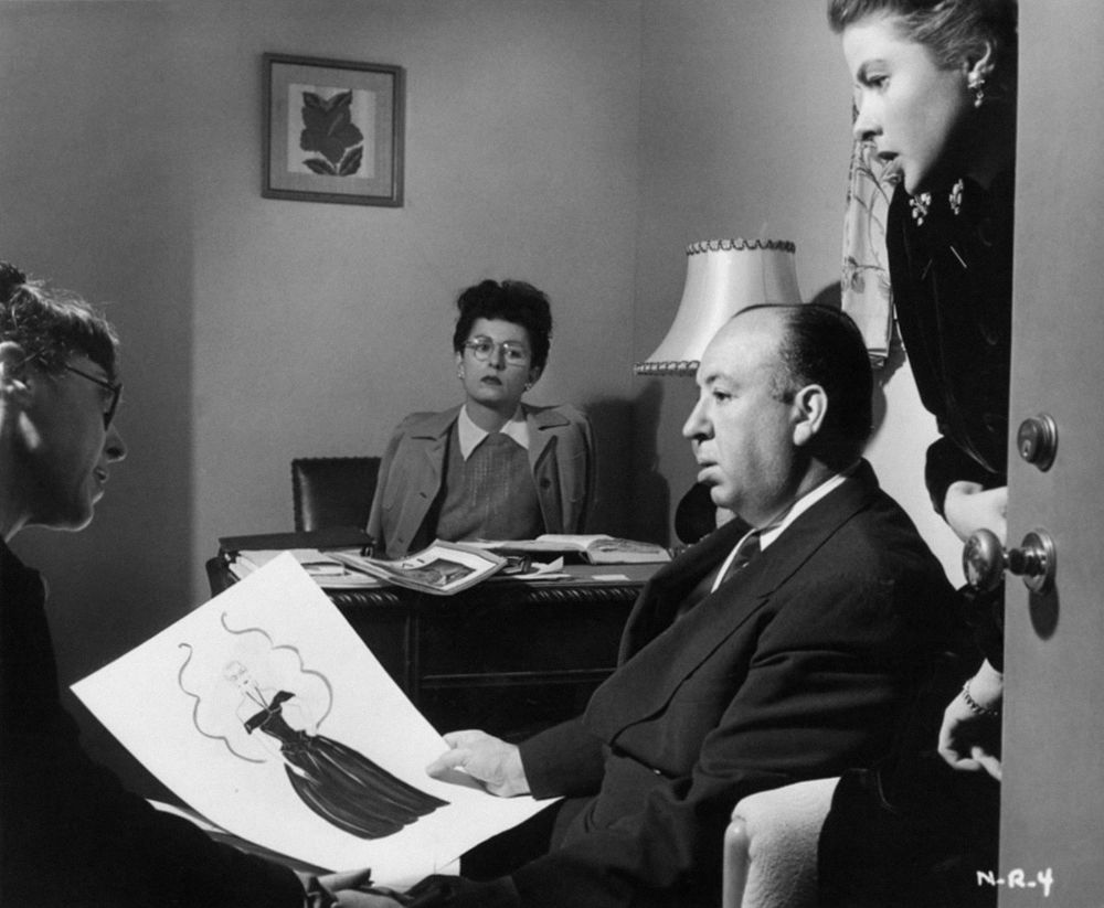 12 Vintage Pictures of Fashion Icons and Pivotal Moments That Defined