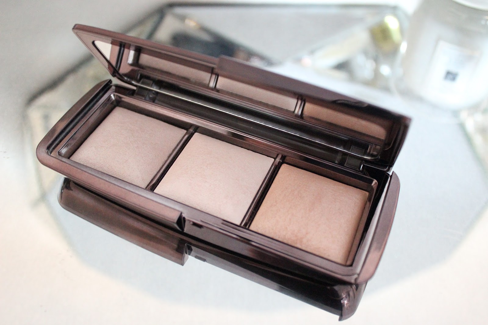 Hourglass Ambient Lighting Palette - a little pop of coral.
