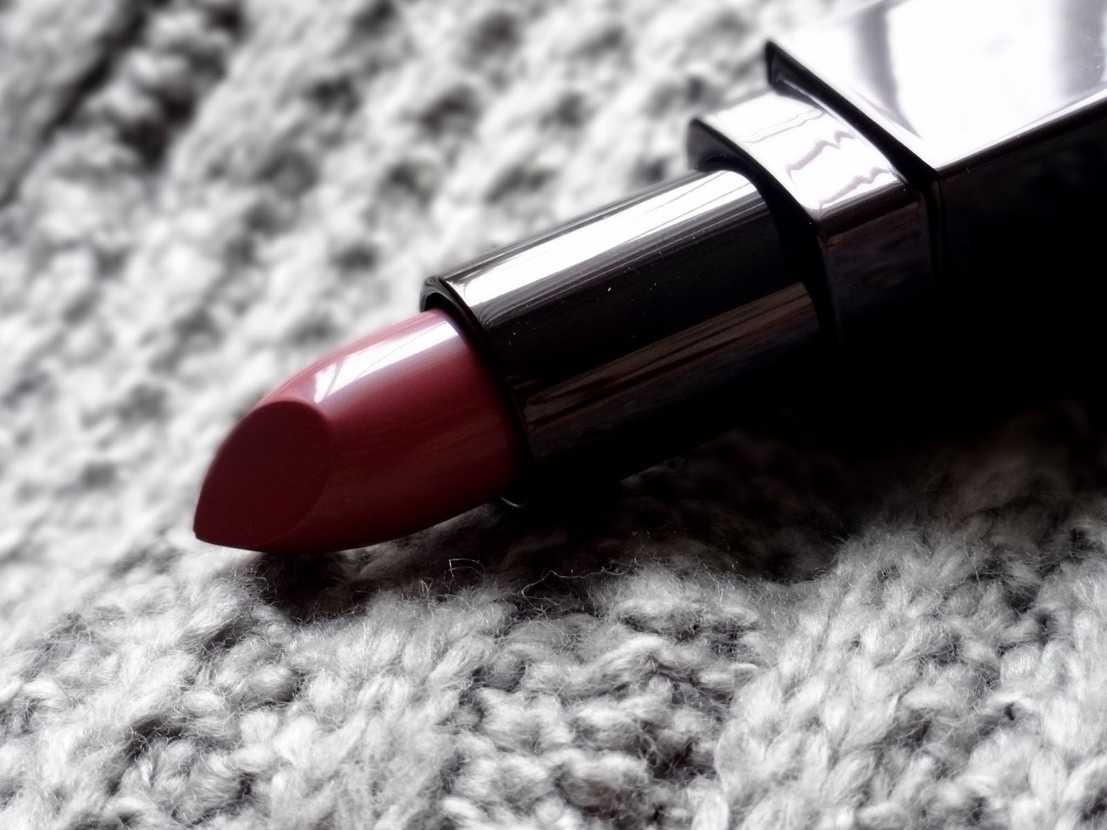 Laura Mercier Creme Smooth Lip Colour in Dry Rose Review, Photos, Swatches