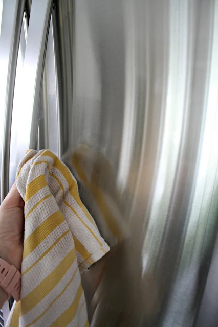 Simplest way to clean stainless steel