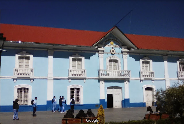 Colegio GLORIOSO SAN CARLOS - Puno