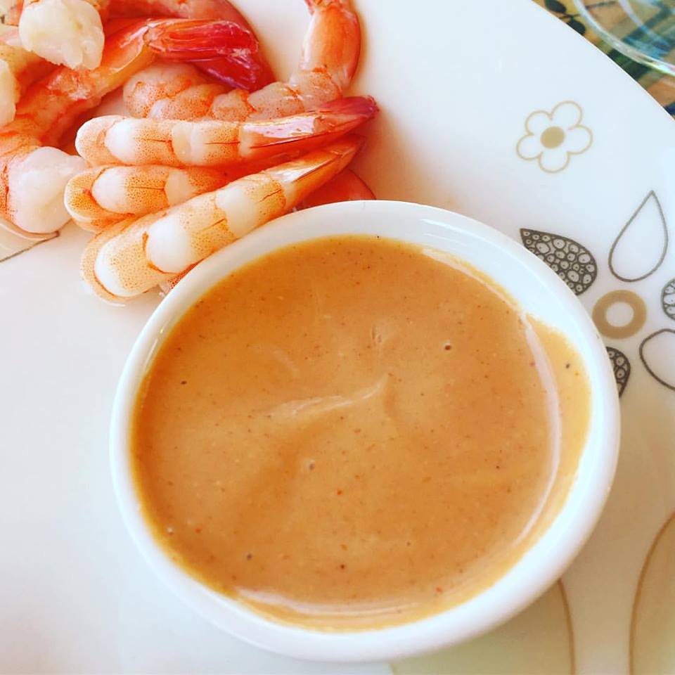 Daz in the Kitchen Cocktail sauce with doTerra lemon essential oil