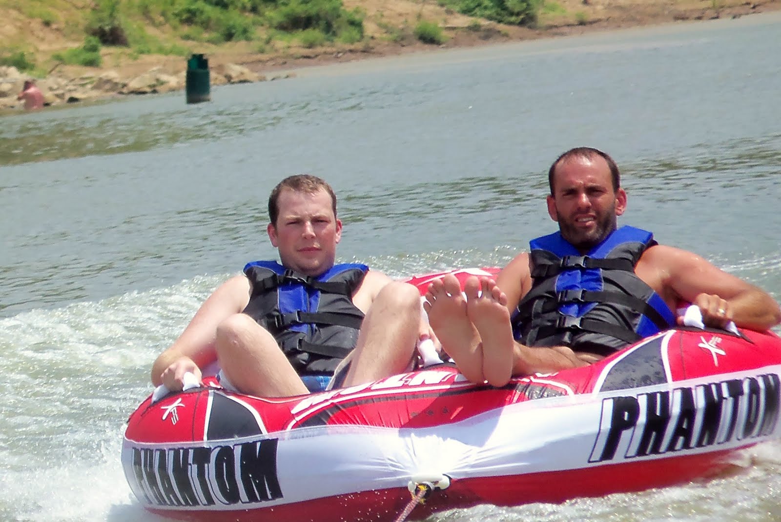 Four Winks Boutique Rub, a dub, dubeTwo guys in a tube!