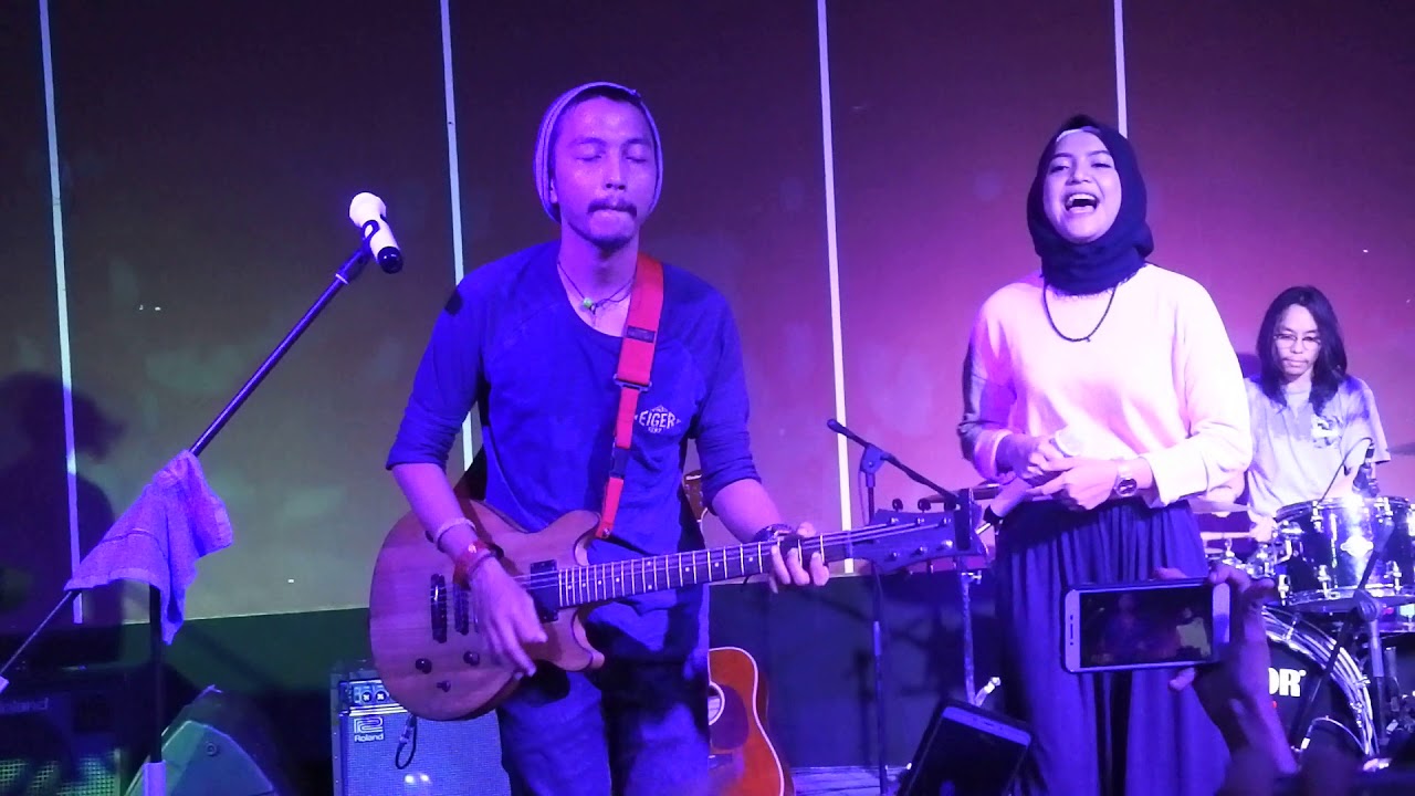 Lirik Lagu Waktu Yang Salah Fiersa Besari feat. Tantri