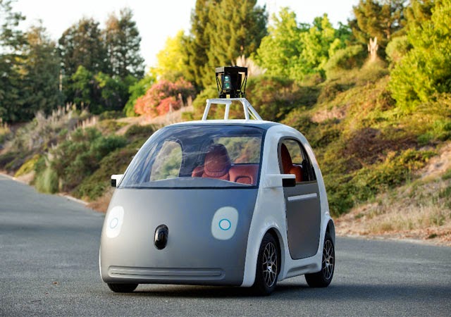 Google lanza su primer automóvil sin volante ni pedales