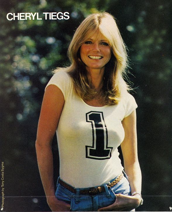 Unseen Hot Spicy Cheryl Tiegs Sexy Bikni Pic