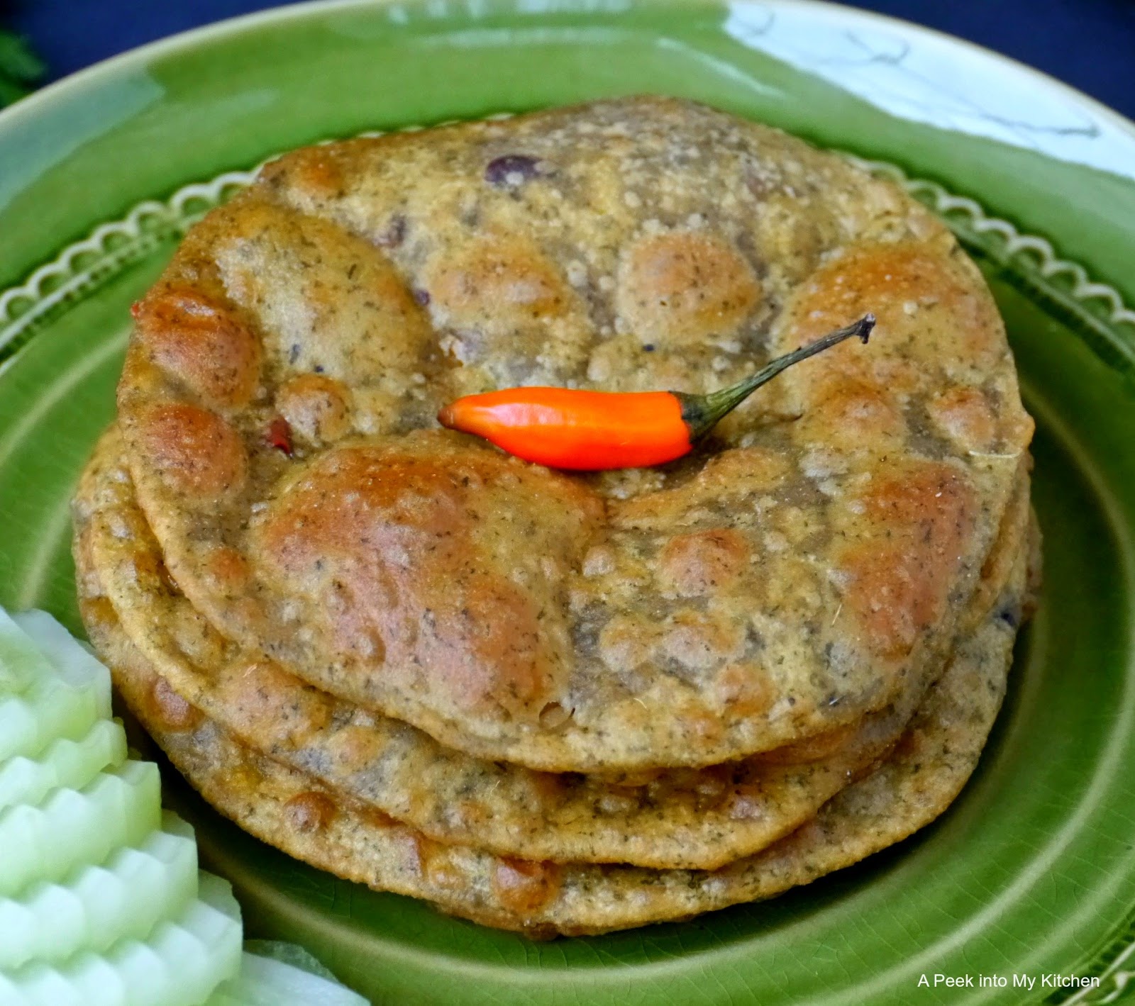 A Peek into My Kitchen Leftover Dal Palak Poori / Lentil and Spinach