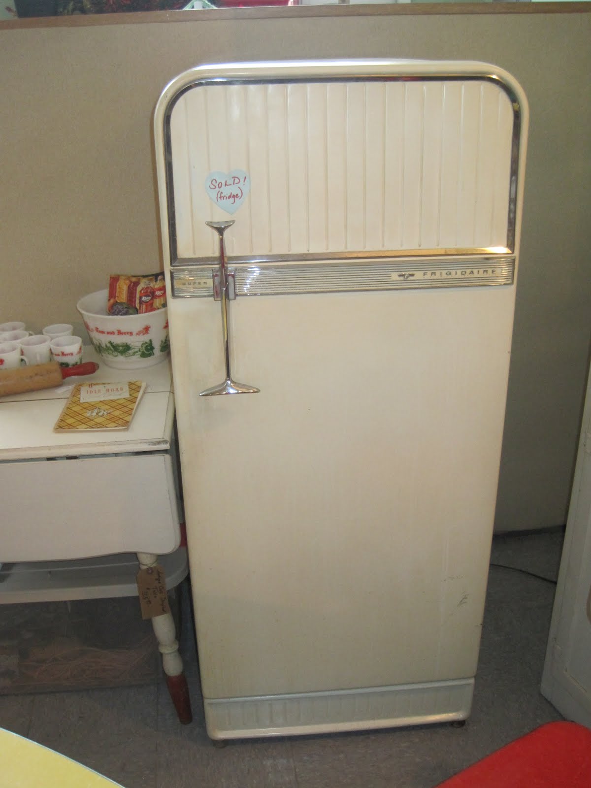 Shabby Pink World My 1950's Refrigerator