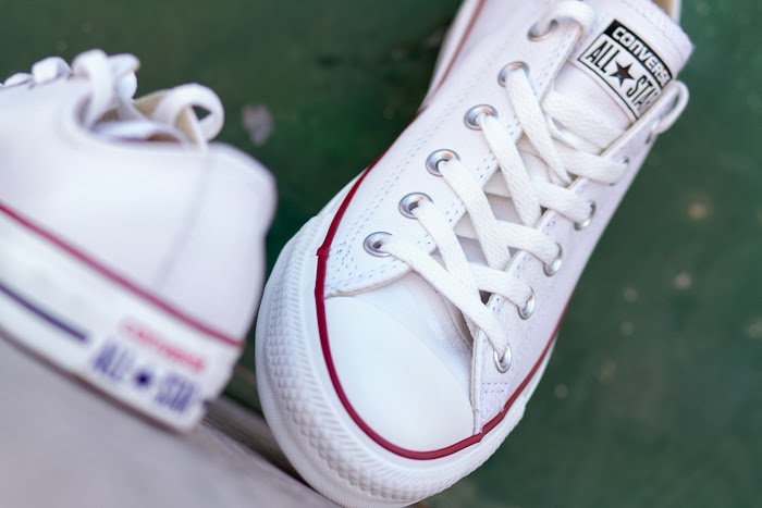 menú princesa Inmundicia LAST PURCHASE OF THE YEAR : CONVERSE ALL STAR OX IN WHITE LEATHER! | With  Or Without Shoes - Blog Influencer Moda Valencia España