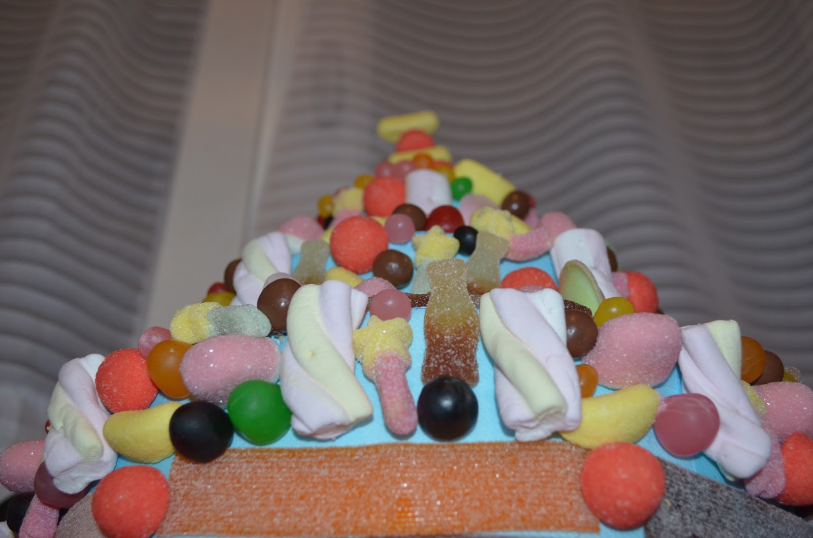 Petit en K: Gâteau de bonbon