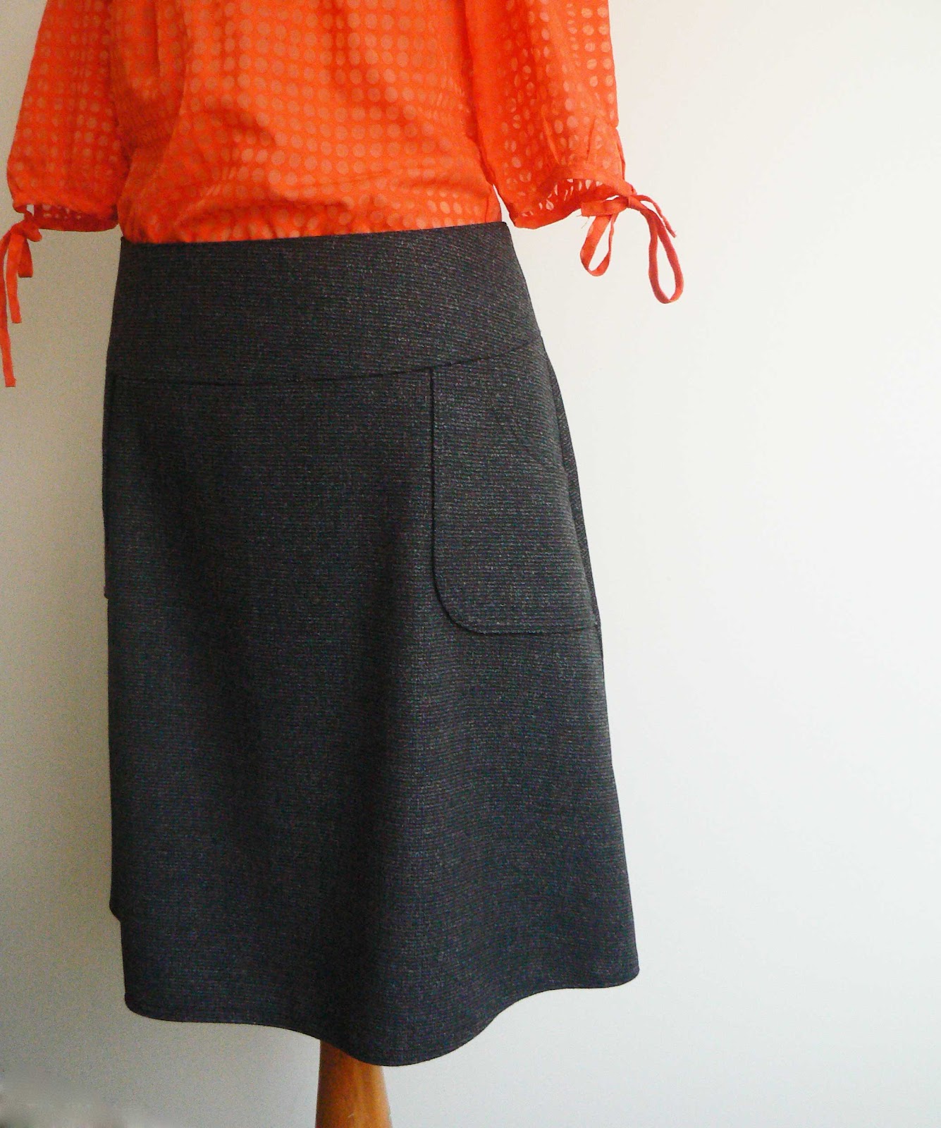 CurlyPops: The Make It In May Skirt Sew-Along - Here's mine!
