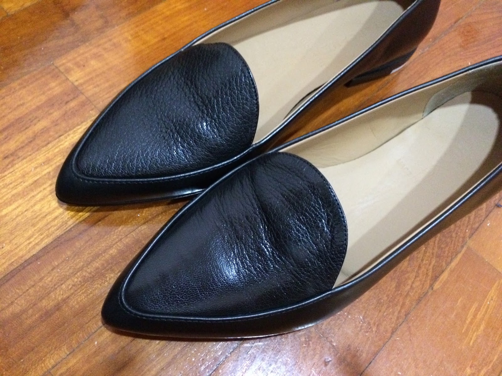 everlane pointed flats