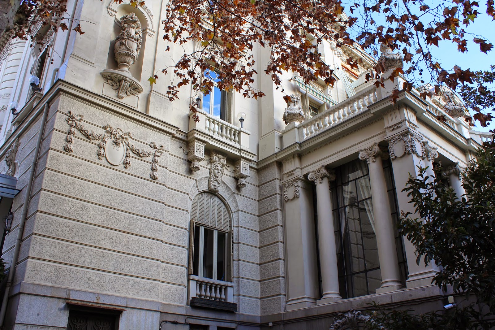comparte-y-disfruta-madrid-palacio-del-marques-de-amboage-y-embajada