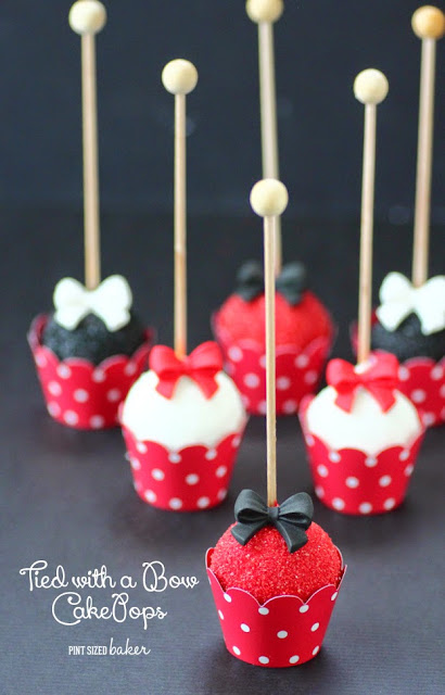 Wine Bottle Cake Pops 5 Red%2Band%2BBlack%2BBow%2BCake%2BPops 5a