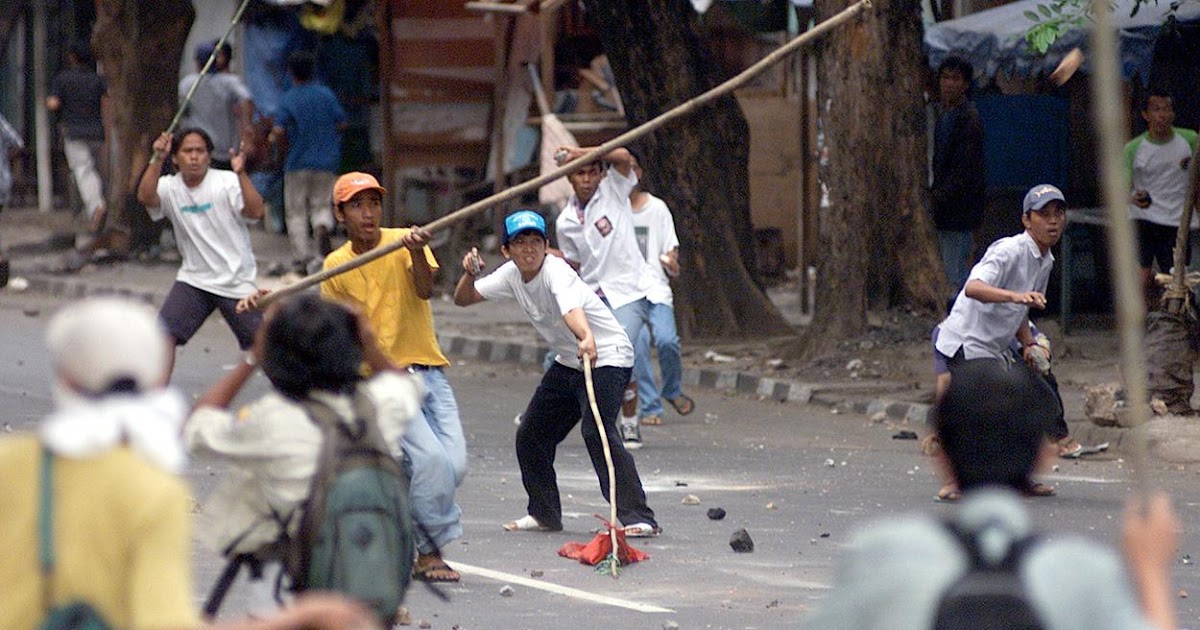10 Faktor Penyebab Tawuran Pelajar Dan Cara Mengatasinya Markijar Com
