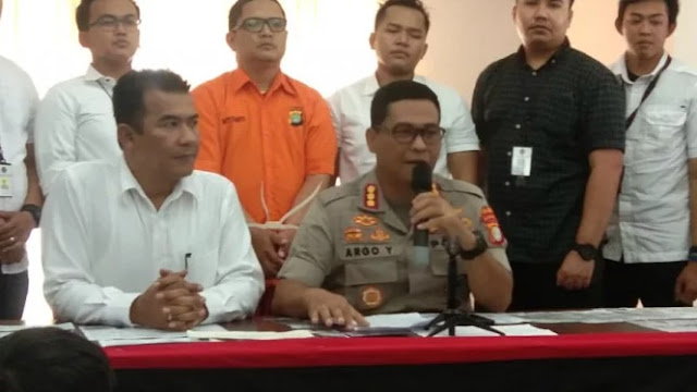 Ngaku PNS, Ikhsan Catut Nama Jokowi Tipu Belasan Ibu-ibu Ngaku PNS, Ikhsan Catut Nama Jokowi Tipu Belasan Ibu-ibu