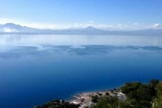 Αυτό είναι το επικίνδυνο μοναδικό φαινόμενο στον κόσμο που συμβαίνει στον Κορινθιακό Κόλπο