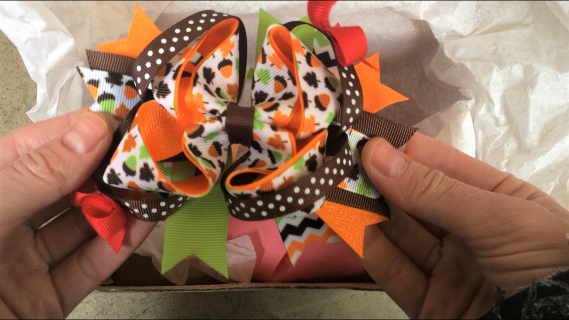 Bargain Bows Subscription Box Lizzandco_
