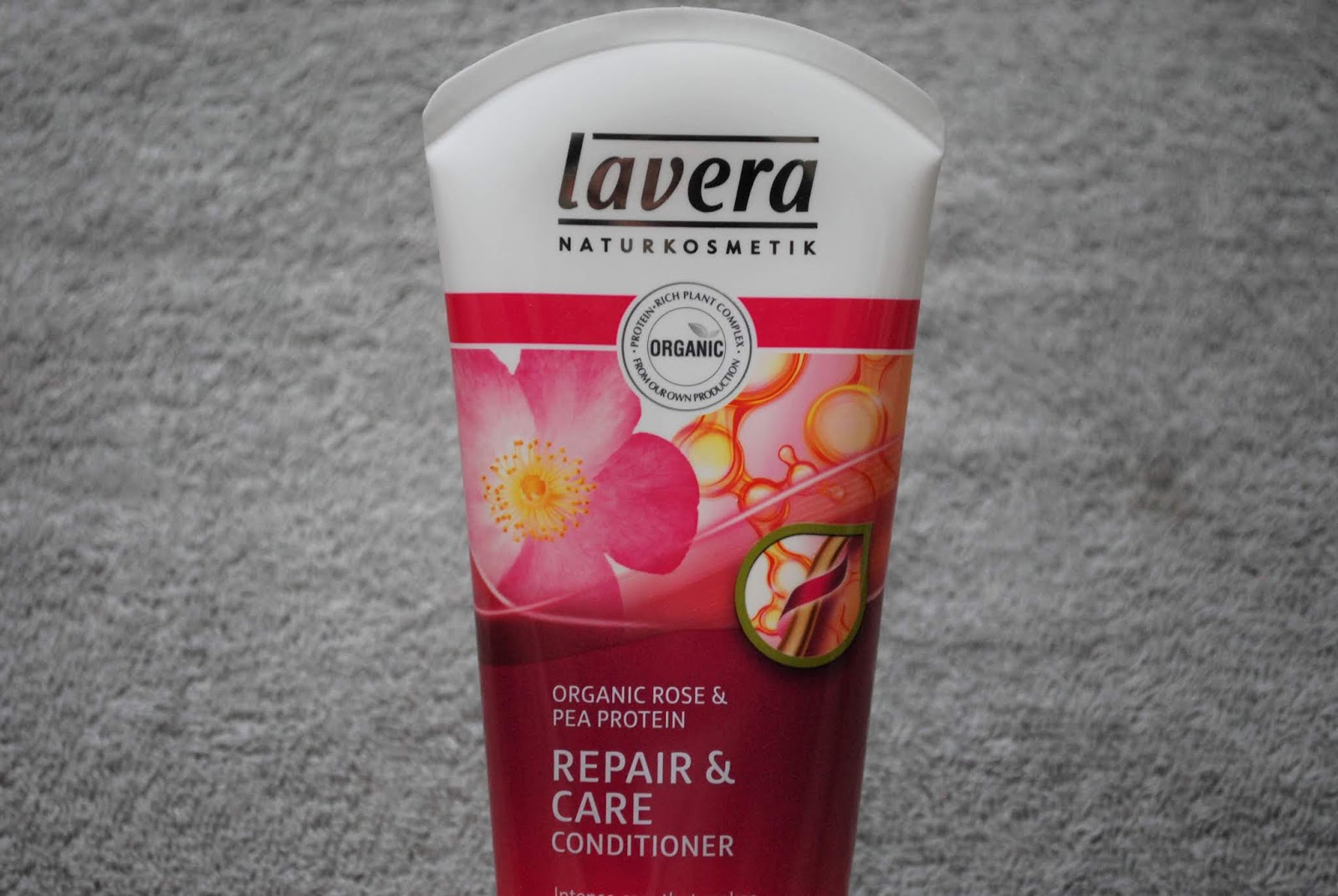Cosmetics: Lavera Repair & Care Rose Shampoo & Conditioner - Review*