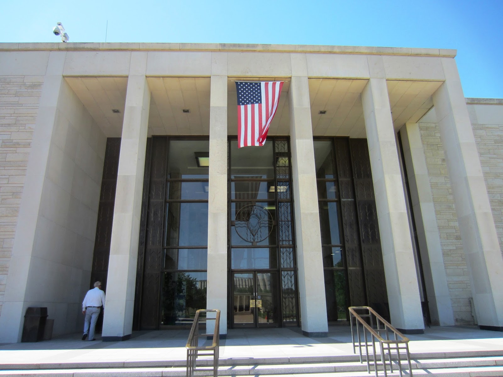 Souvenir Chronicles ABILENE, KANSAS DWIGHT D. EISENHOWER PRESIDENTIAL