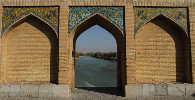 Walls of Khaju Bridge and the river below at Isfahan