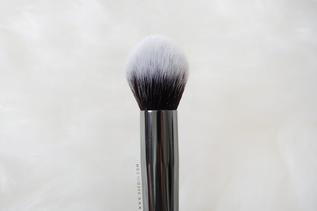 Morphe Gun Metal G5 Pointed Powder