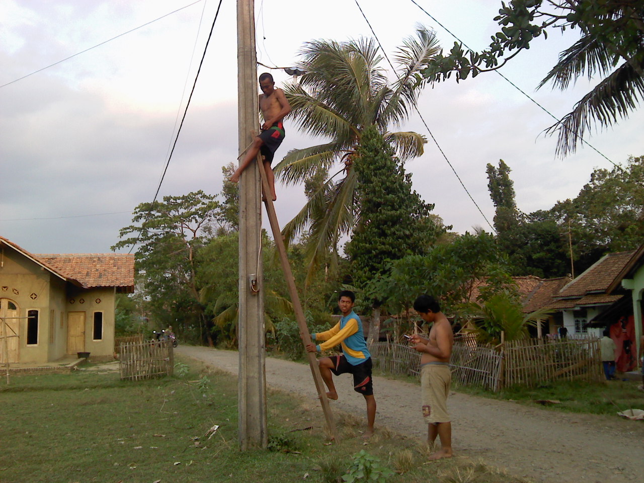 Posted by Kampung Seni Yudha Asri at 10 39 00 Posted by Kampung Seni Yudha Asri at 10 39 00