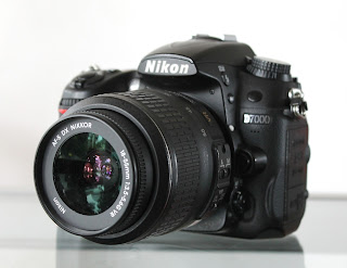 Nikon D7000 + Lensa 18-55mm VR