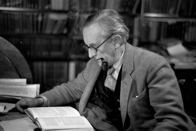 Il 3 gennaio 2018 la nuova edizione delle "Lettere" di J.R.R. Tolkien