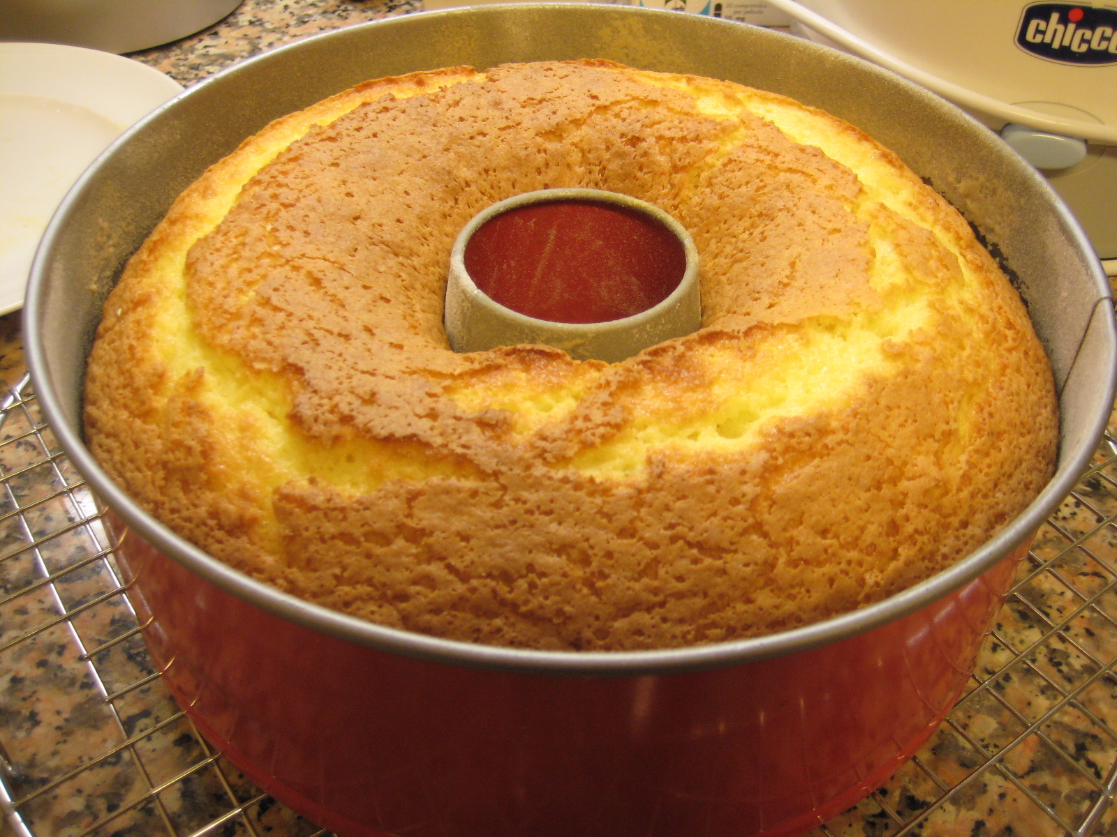 Confessions and Cookbooks: Bolo de Laranja