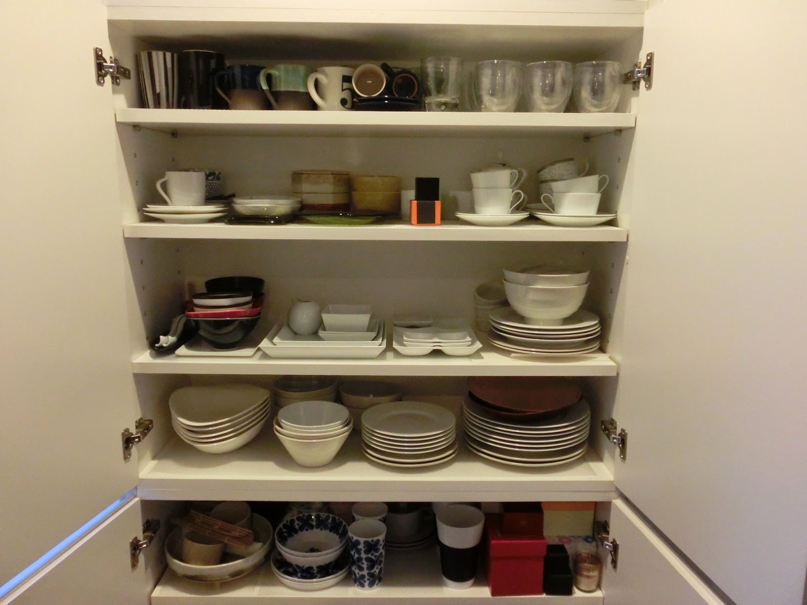 ちいさなお家でちいさな暮らし 食器棚の整理と処分したもの