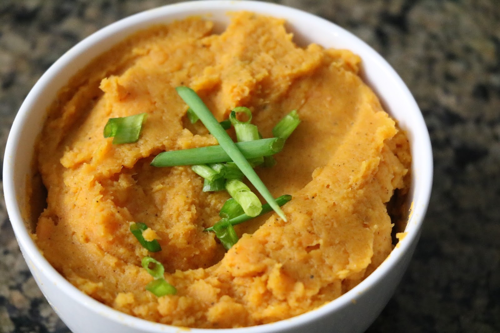 emaginë COCONUT CREAMED SWEET POTATOES