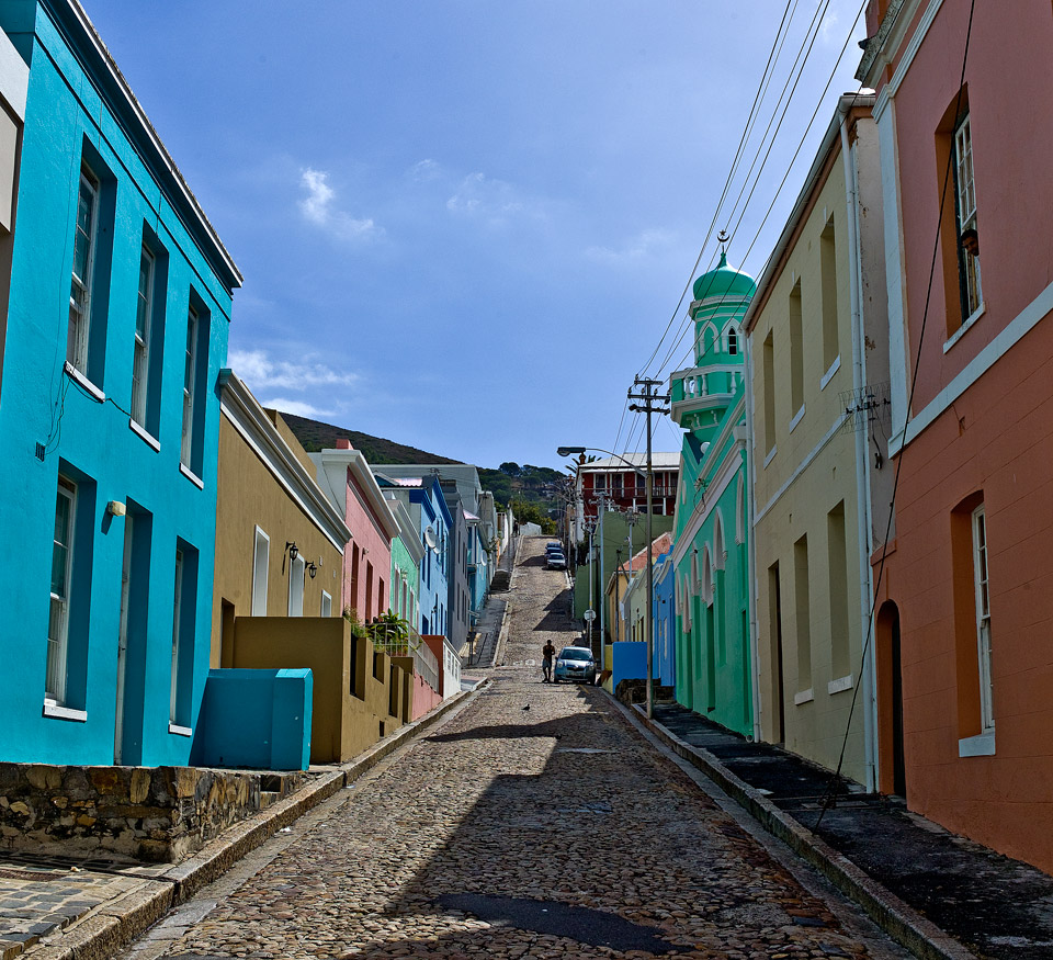 This part of town. Район бо КААП Кейптаун. Bo Kaap, Cape Town. Кейптаун цветные домики. Цветные домики ЮАР.