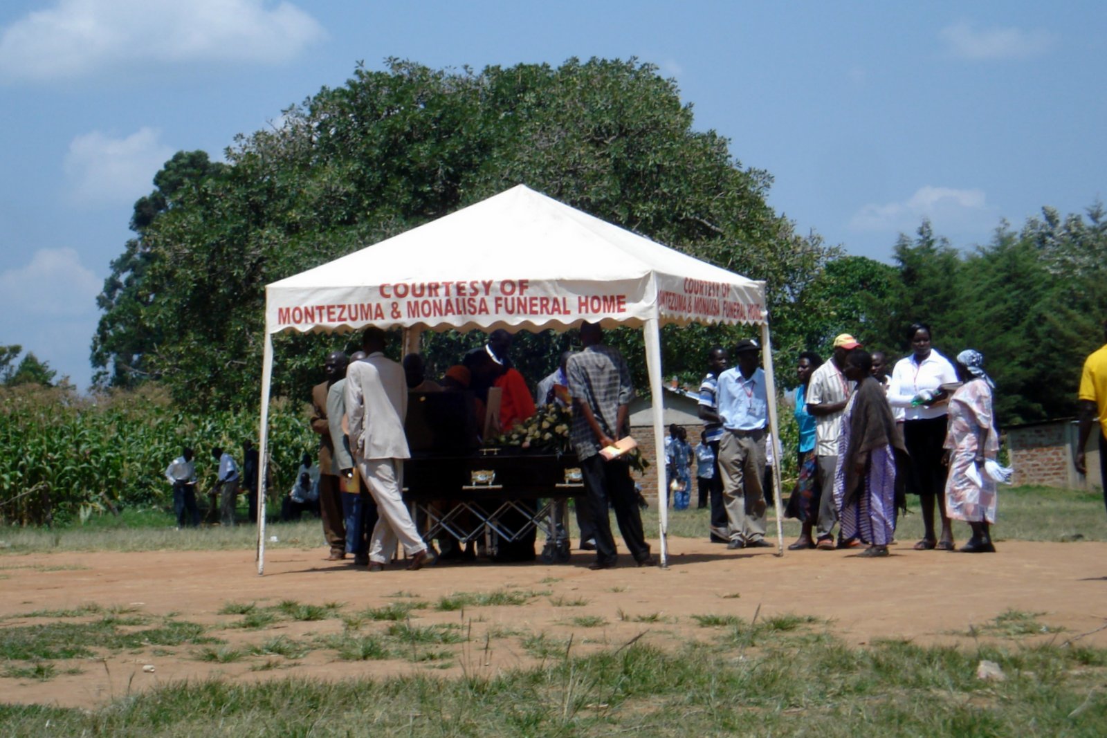 Jon and Marianne Hunter in Kenya A Kenyan Funeral