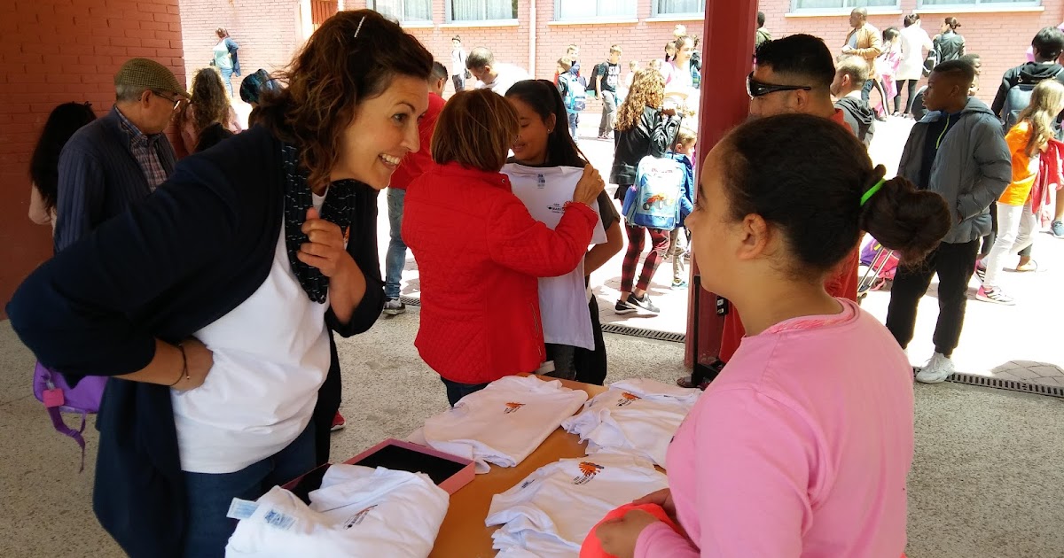 CP Maestra Trinidad Gcía: VENDEMOS CAMISETAS DEL COLE