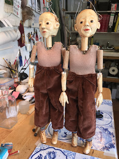 partially dressed puppets for the Reflection puppet project in the making by Corina Duyn