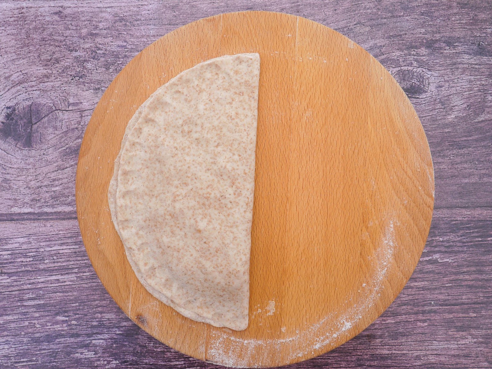 This Muslim Girl Bakes: Cauliflower Chilli Cheese Stuffed Roti.