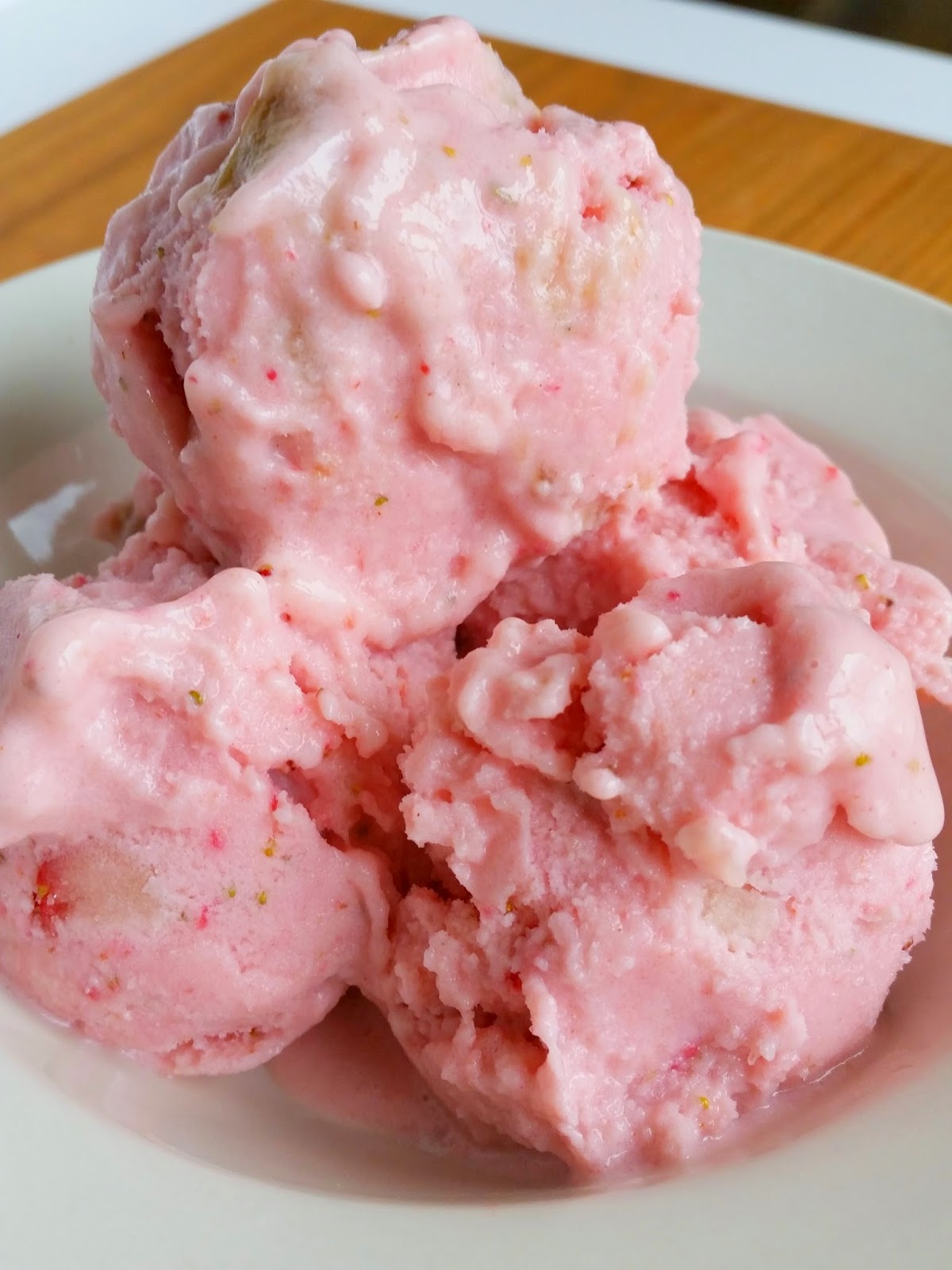 The Fit Chocoholic Strawberry & Banana Greek Yogurt Ice Cream