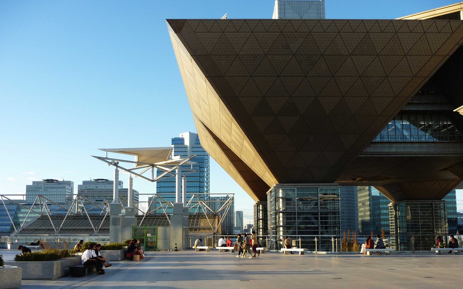 Big sight building Tokyo, Japan Mystery Wallpaper